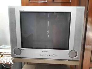 Samsung full flat 21 inch TV in good condition..