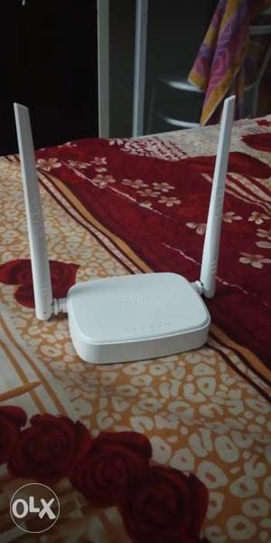 Tenda WiFi router 300Mbos