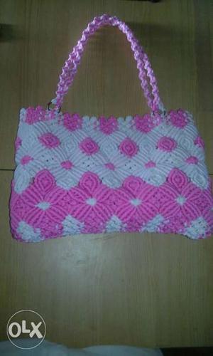 Women bag (हस्तकला)