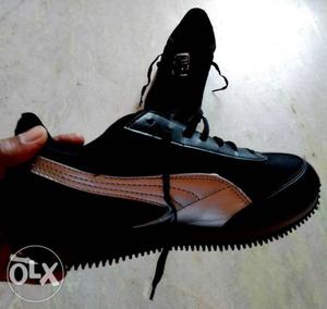7 No size PUMA speeder men's shoes black black.