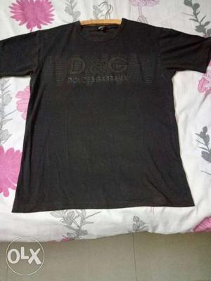 Dolce and gabbana (M) size T-shirt...