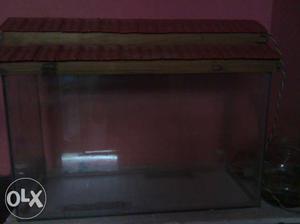 Fish tank with wooden top
