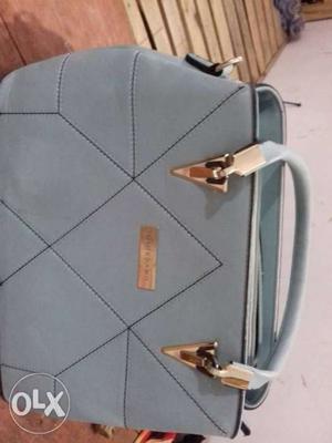 Giordano handbag at low price