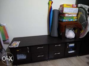 1yr old TV stand. shifted from Pune to Mumbai 3
