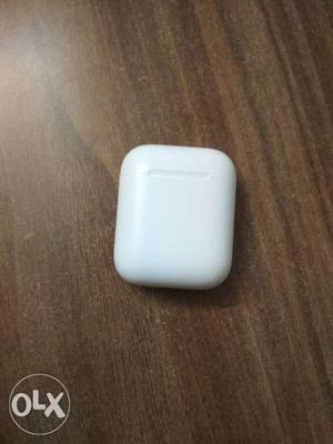 2 months old Apple Airpods. Purchased in Apple