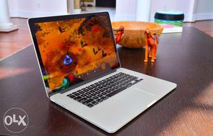 Apple MacBook Pro 15.4"inch Retina Core i7 / 16GB / 512GB /