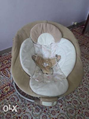 Baby rocker in a very good condition comfortable