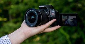 Black Canon EOS200D DSLR Camera for Rent