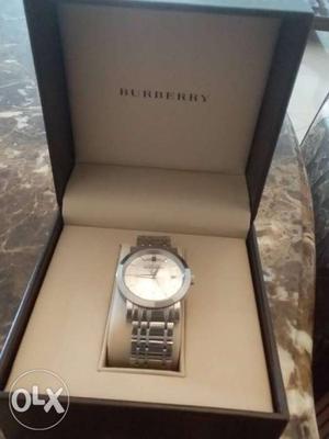 Burberry heritage watch with box