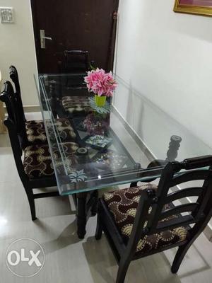 Dinning Table For Sale few months used with 6