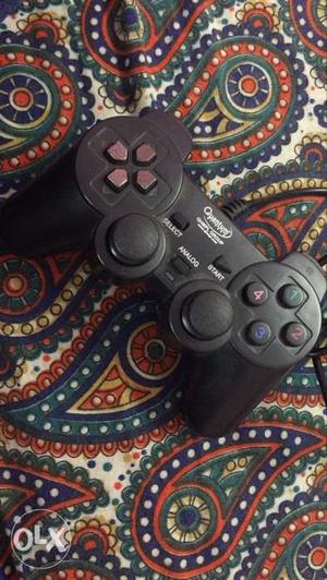 Joy stick in very good condition buy in 300 and