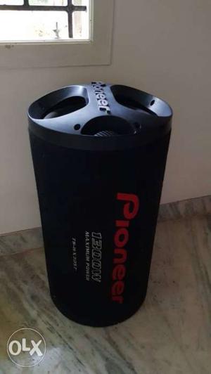 Pioneer Subwoofer  watts. New Condition.