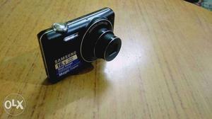 Samsung 16mega pixcel camera in gud condition and