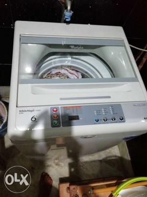 Whirlpool washing machine in new condition very