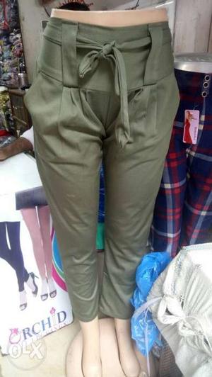 Woman's Pants colour available