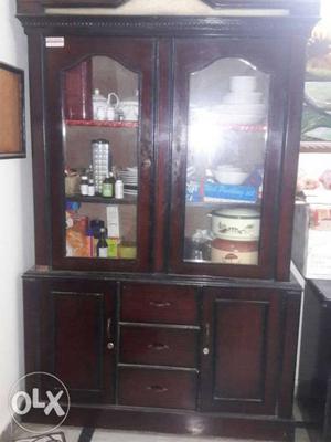 Wooden showcase for sale, exellent condition just