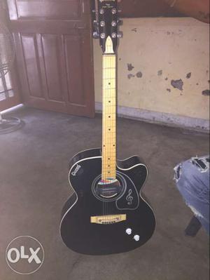 Givson guitar good condition but tune slow