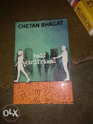 Half Girlfriend by Chetan Bhagat (English).
