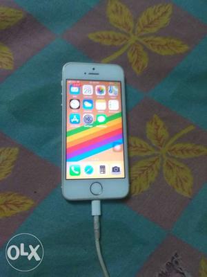 IPhone see 16 GB no warranty charger only
