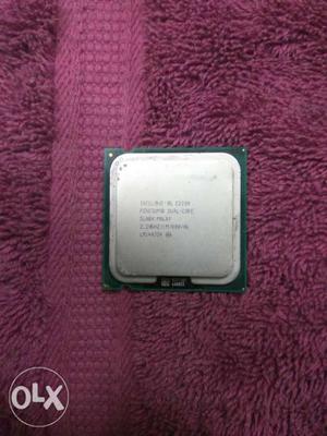 Intel plantinum e Dual core with its stock fan + 2gb ram