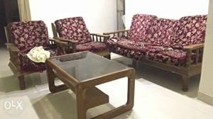 Pure sagon sofa set with center table
