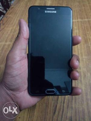Want 2 sale my Samsung J7 prime 3/32 just 4
