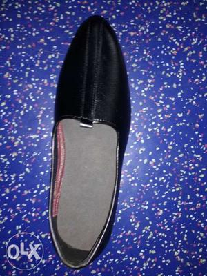 Black And Gray Leather Flats