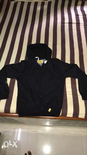 Black hoodie, used only once, size-M, excellent