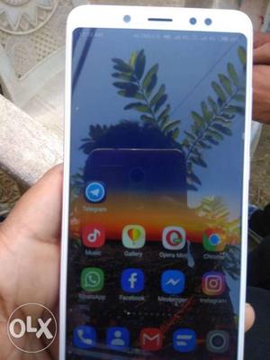 4month old best condition redminote5pro gold