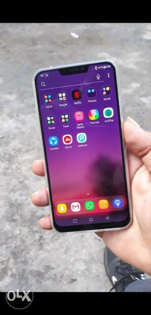 Asus Zenfone 5z 2 months old scratchless