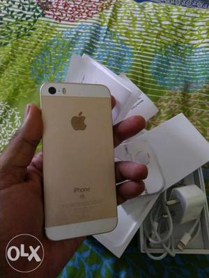 IPhone se 32gb 1month old and Warranty available