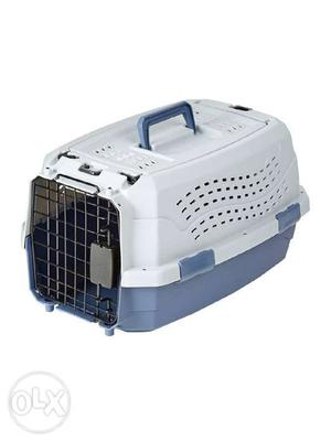 Pet carrier (19 inch size) in new condition