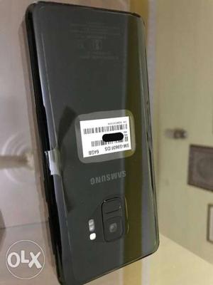 Samsung S9 64 gb midnight black in brand new