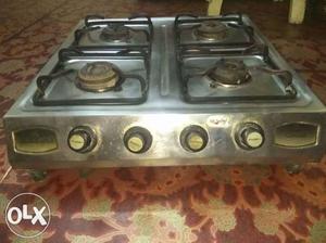 4 Burners gas stove