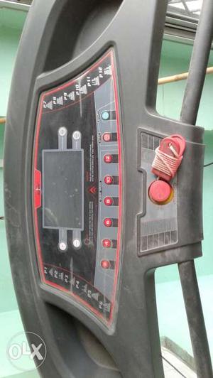 Aerofit motorized treadmill AF826