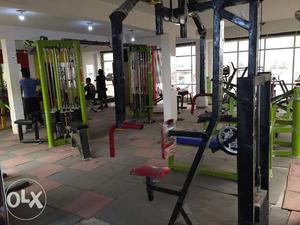 Gym for rent machine with space
