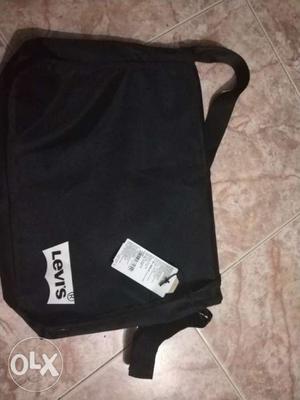 Levi's new one side bag not used purchased from
