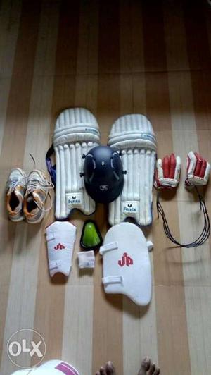 Rs. cricket kit iam selling for rs 