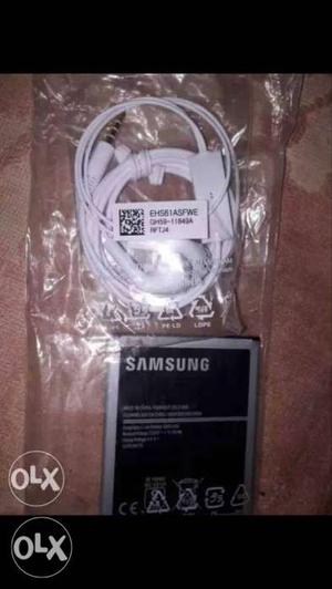 Samsung j7 new battery new headphone sale