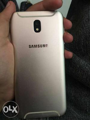 Samsung j7 pro gold 5.5month old all acc. with