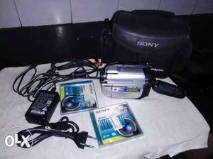Sony handycam video camera 610e