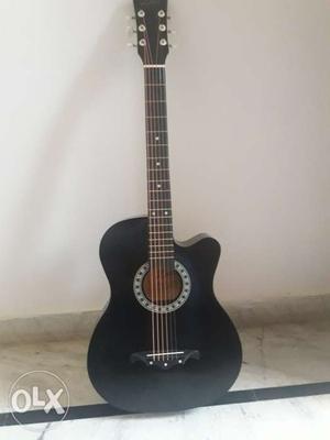 Zabel Acoustic guitar. Includes all accessories.