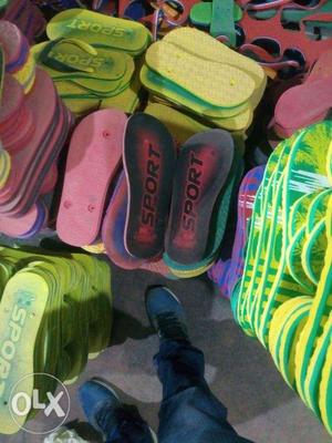 HAWAI SLIPPERS FOR SALE """" lowest rates"""""""""""