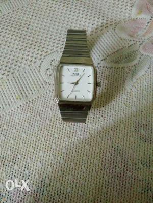 Quartz water resistant watch St.stell back and