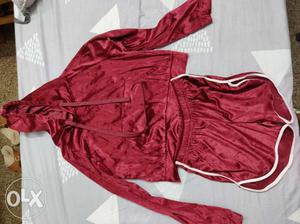 Velvet Hoodie with shorts size S discount from RS