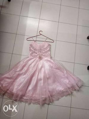 6 to 8 year girl excellent frill frock