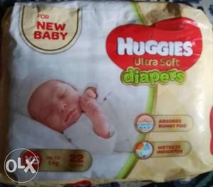 Huggies New Born Diaper + Himalaya Baby Wipes