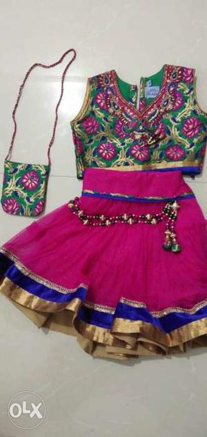 Once used baby girl dresses Suitable for 8 mnths