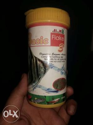 Protein flakes for fishes brand new pack.