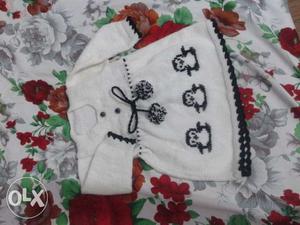White and more colurful baby set